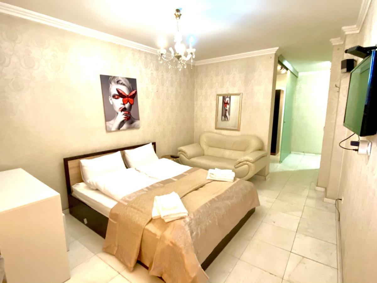 Guest With Living Room, Dining And Kitchen Next To Center Apartament Sofia