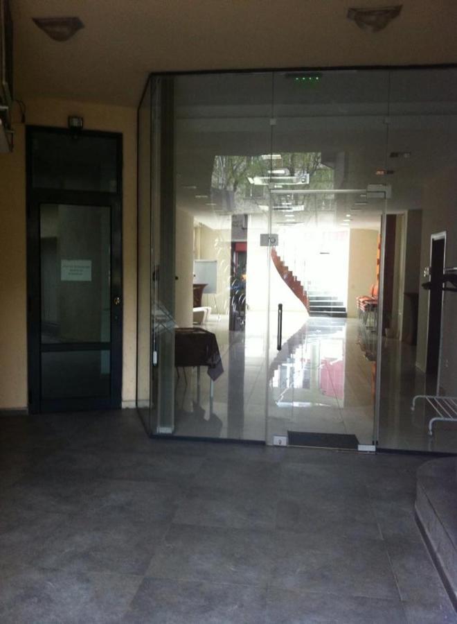 Guest With Living Room, Dining And Kitchen Next To Center *