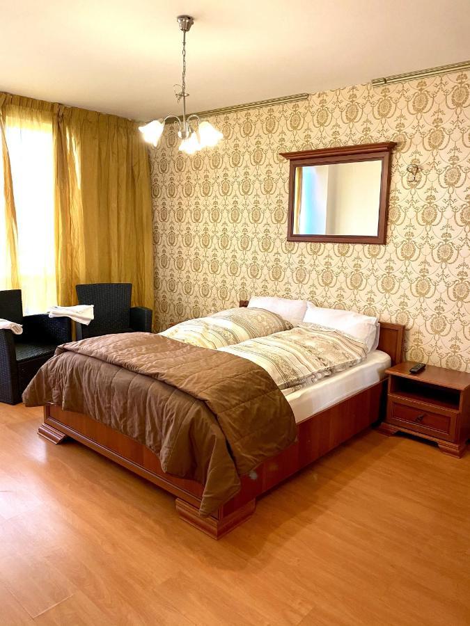Guest With Living Room, Dining And Kitchen Next To Center * Sofia