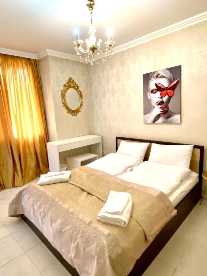 Guest With Living Room, Dining And Kitchen Next To Center Apartament Sofia